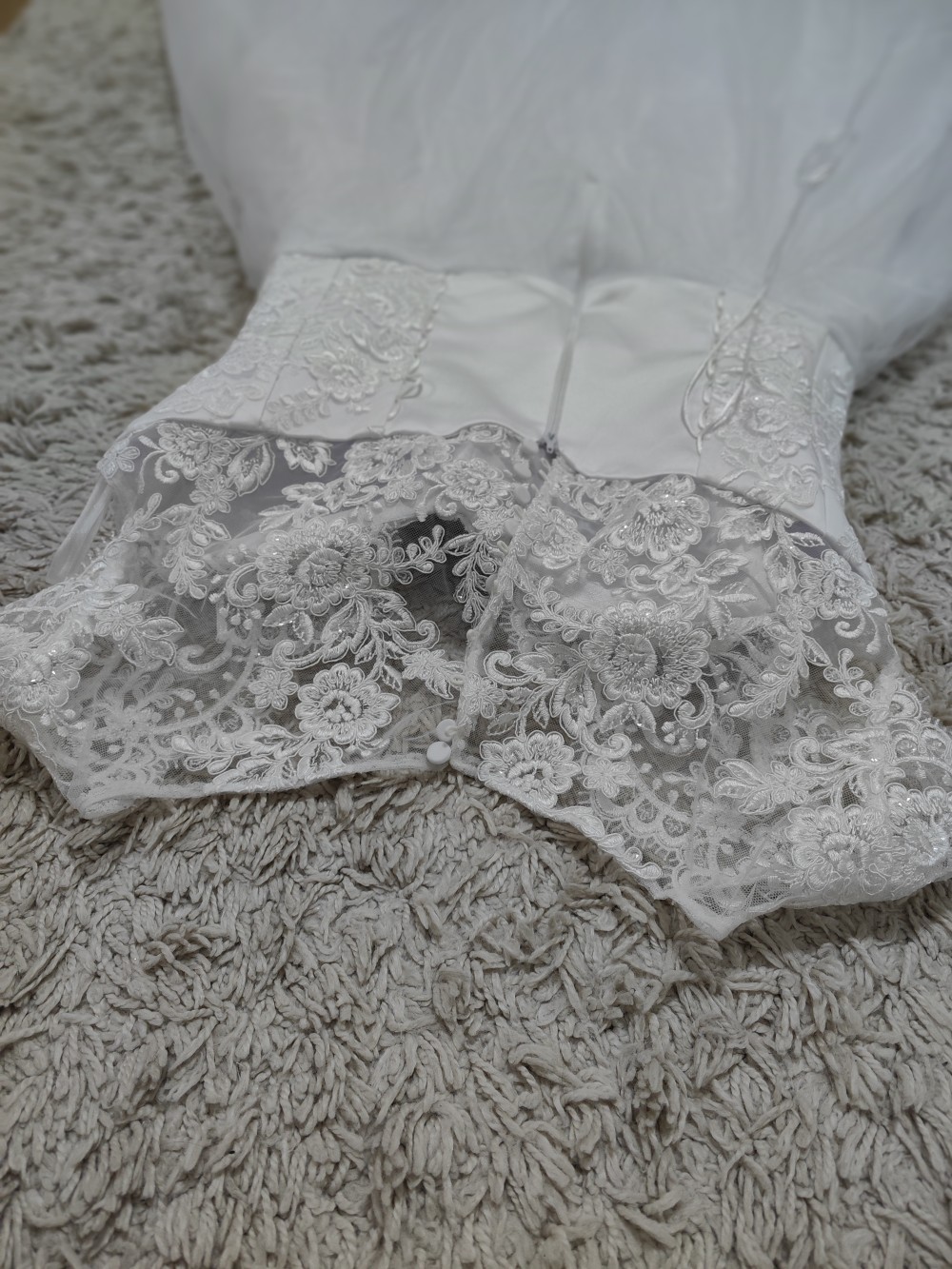 Szentes menyasszonyi ruha