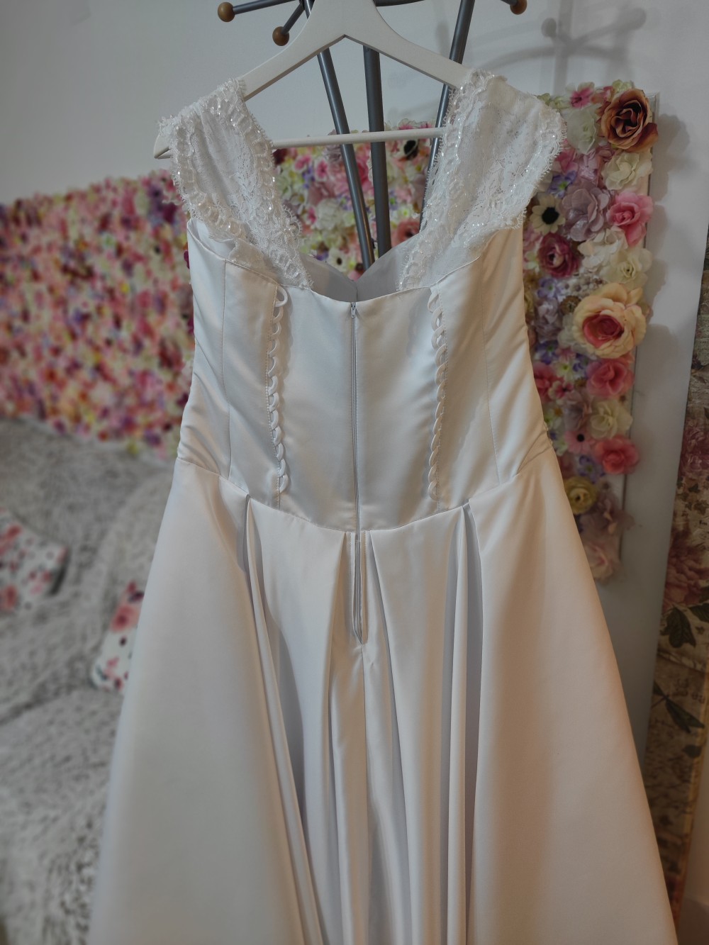 Sümeg menyasszonyi ruha 