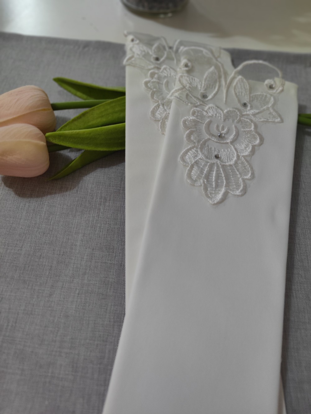 Zsámbék menyasszonyi kesztyű