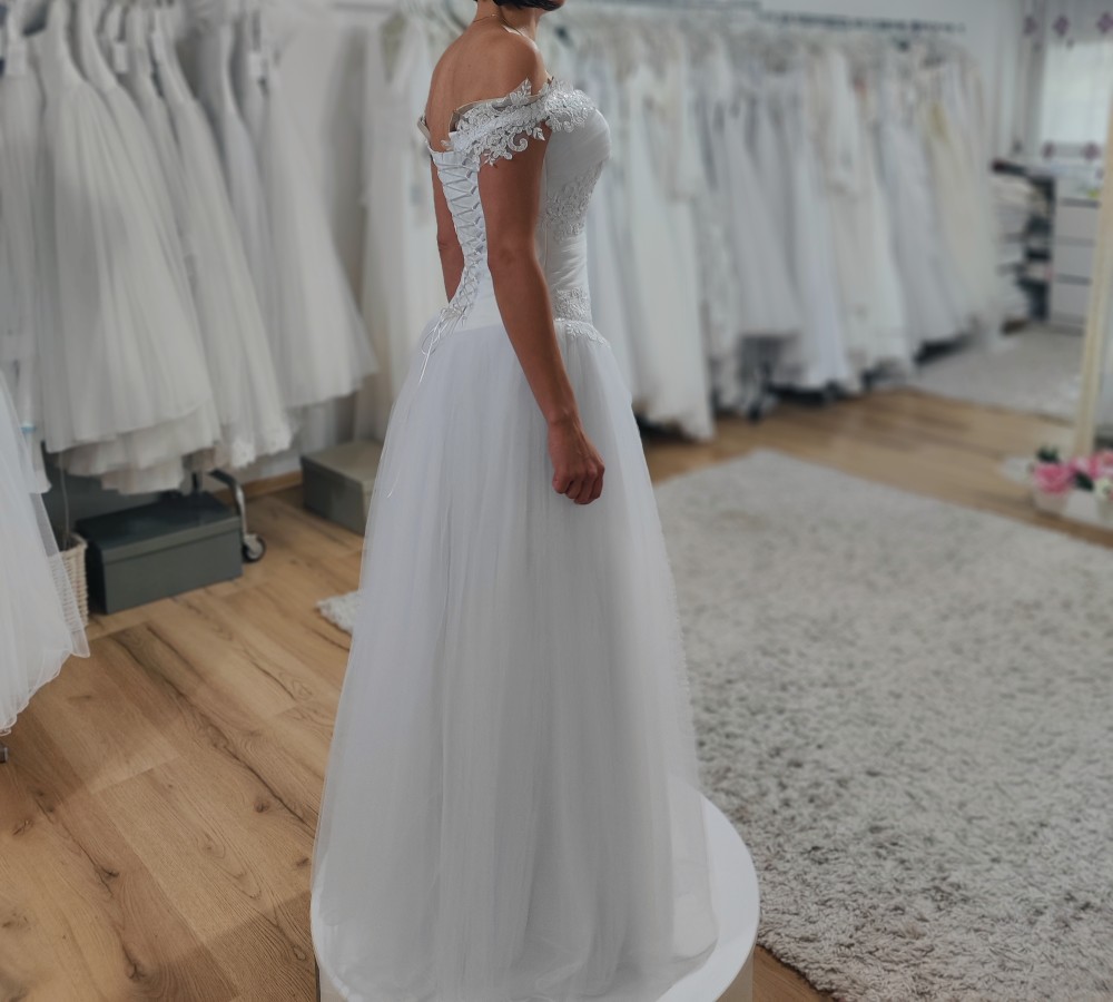 Siklós menyasszonyi ruha