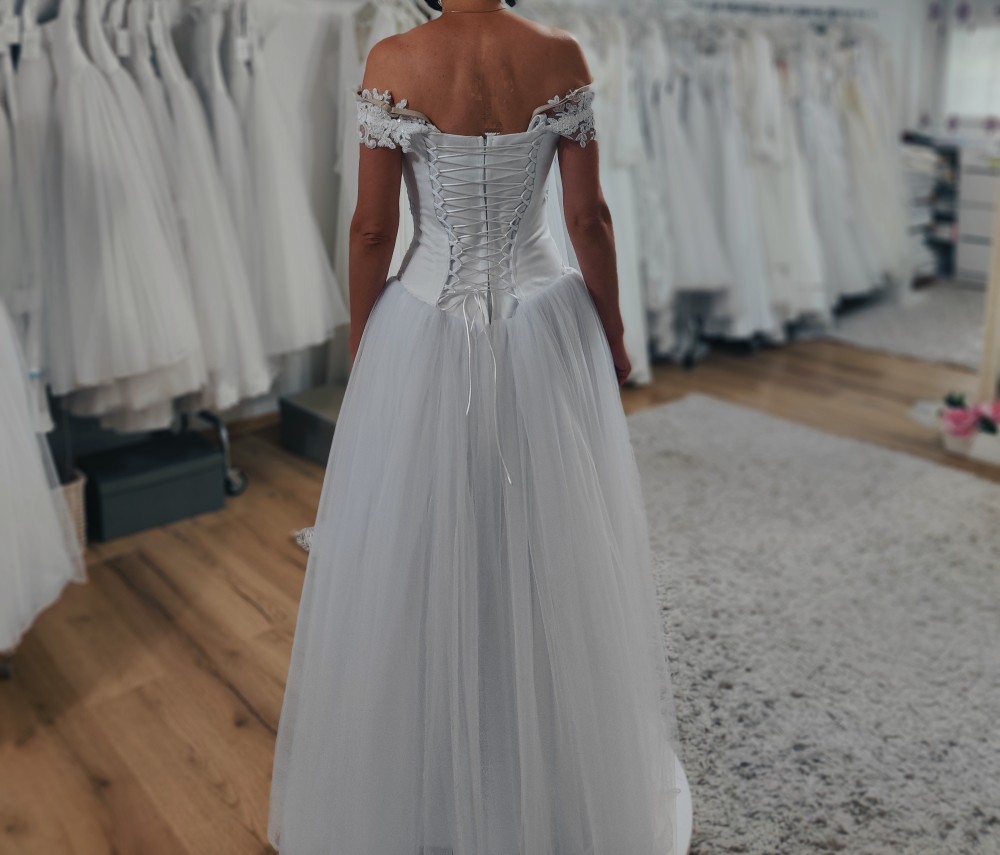 Siklós menyasszonyi ruha