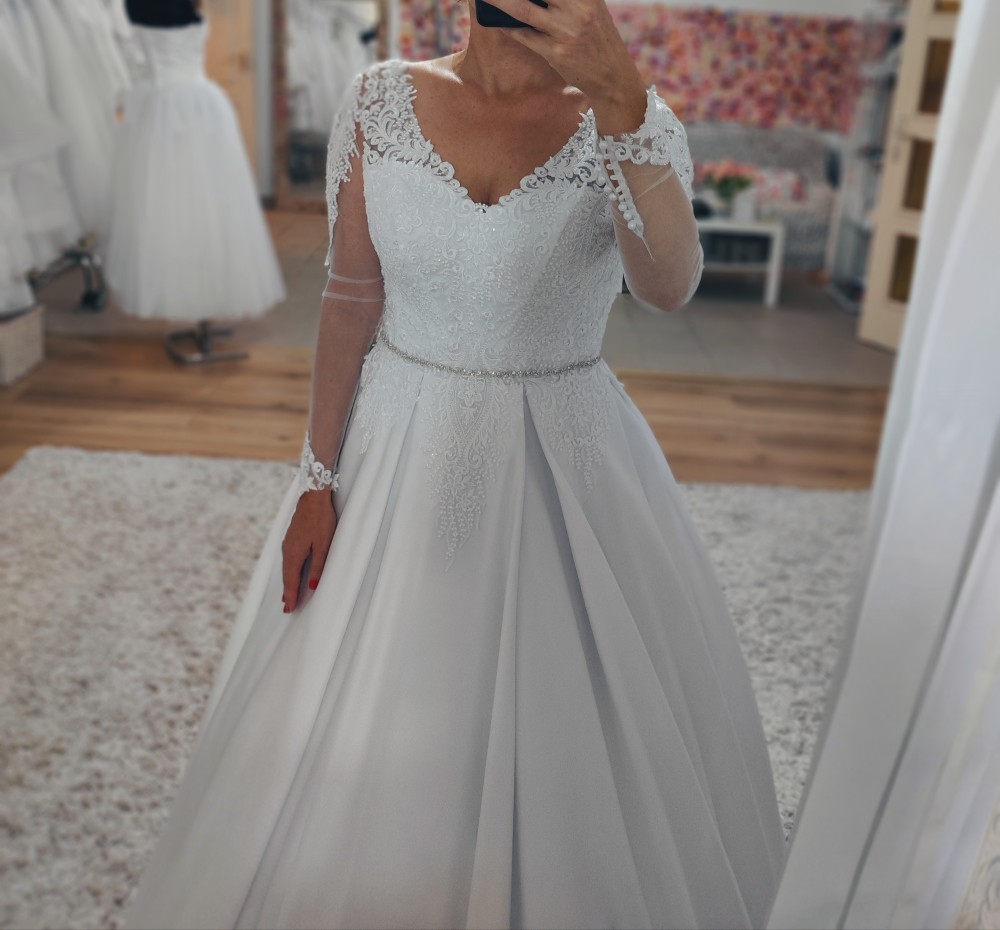 Jászberény menyasszonyi ruha 