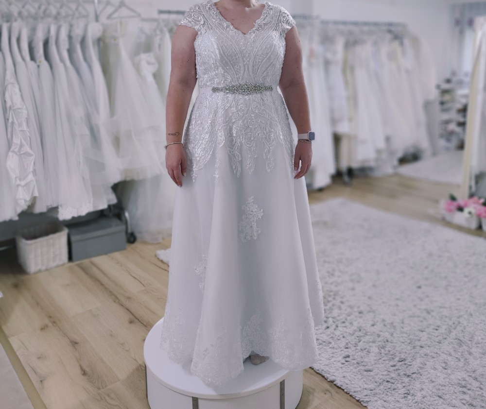 Szigetvár menyasszonyi ruha 