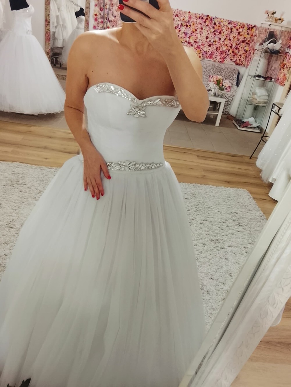 Pusztaszabolcs menyasszonyi ruha