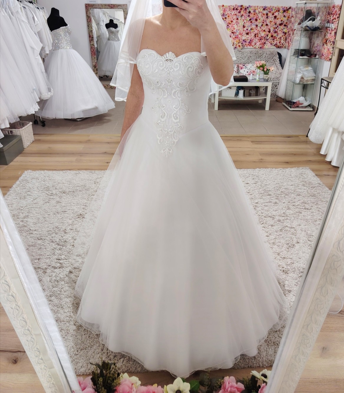 Vecsés menyasszonyi ruha 