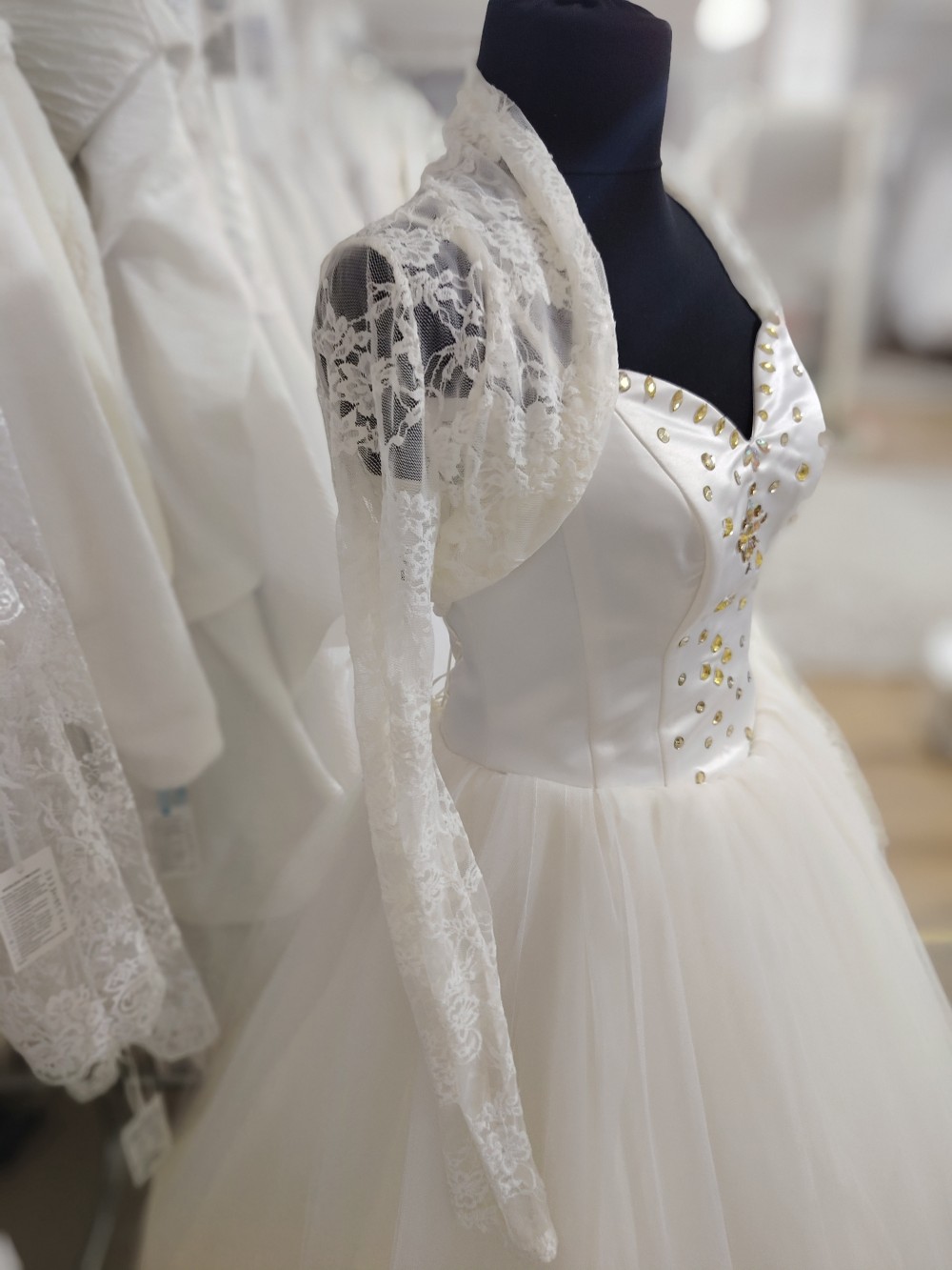 Gyál menyasszonyi csipkeboleró