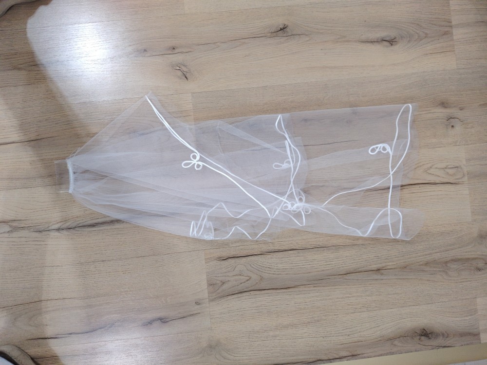 Lulla menyasszonyi fátyol