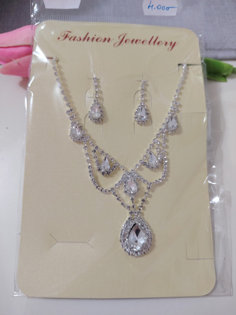 Oroszlány nyaklánc-szett